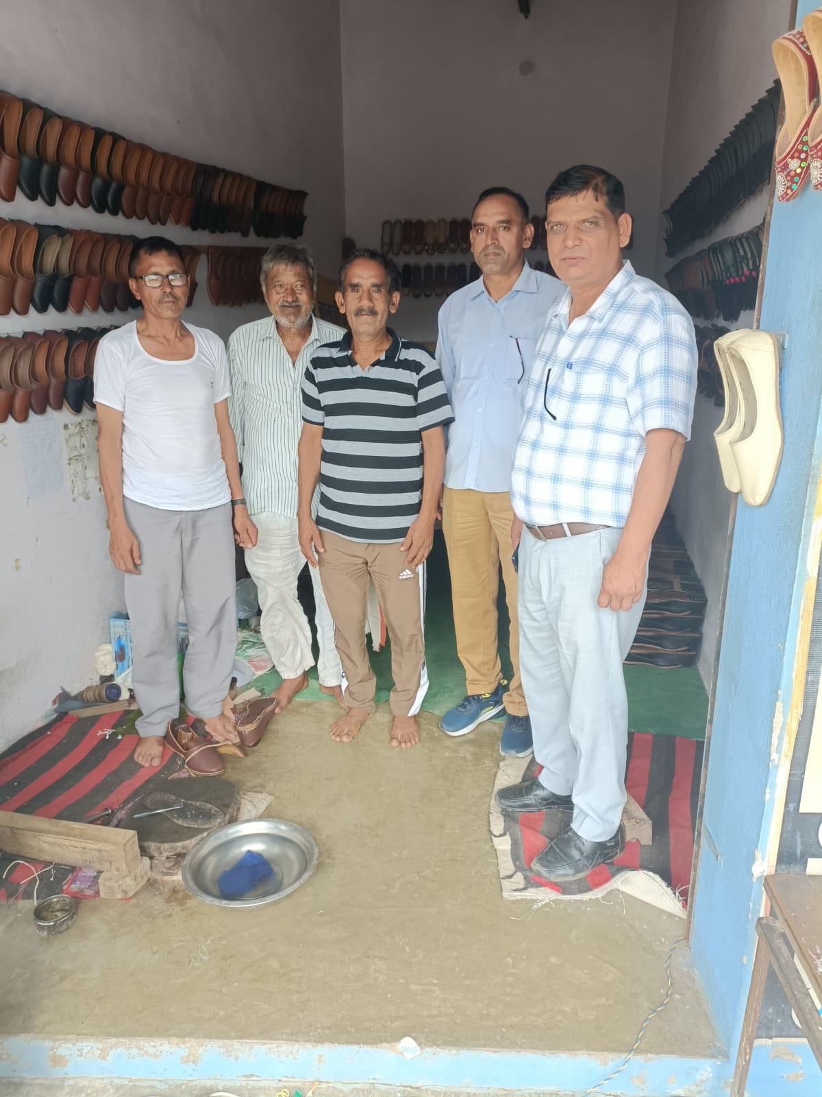-नशा मुक्त टीम ने सीआर इंटरनेशनल स्कूल गांव तिहाडा, गांव दुल्हेड़ा कंला, दुल्हेड़ा खुर्द, धरचाना, जेतपुर व खुर्मपुर का दौरा कर स्टूडेंट्स/आमजन को नशे के दुष्प्रभाव एवं बचाव बारे किया जागरूक।