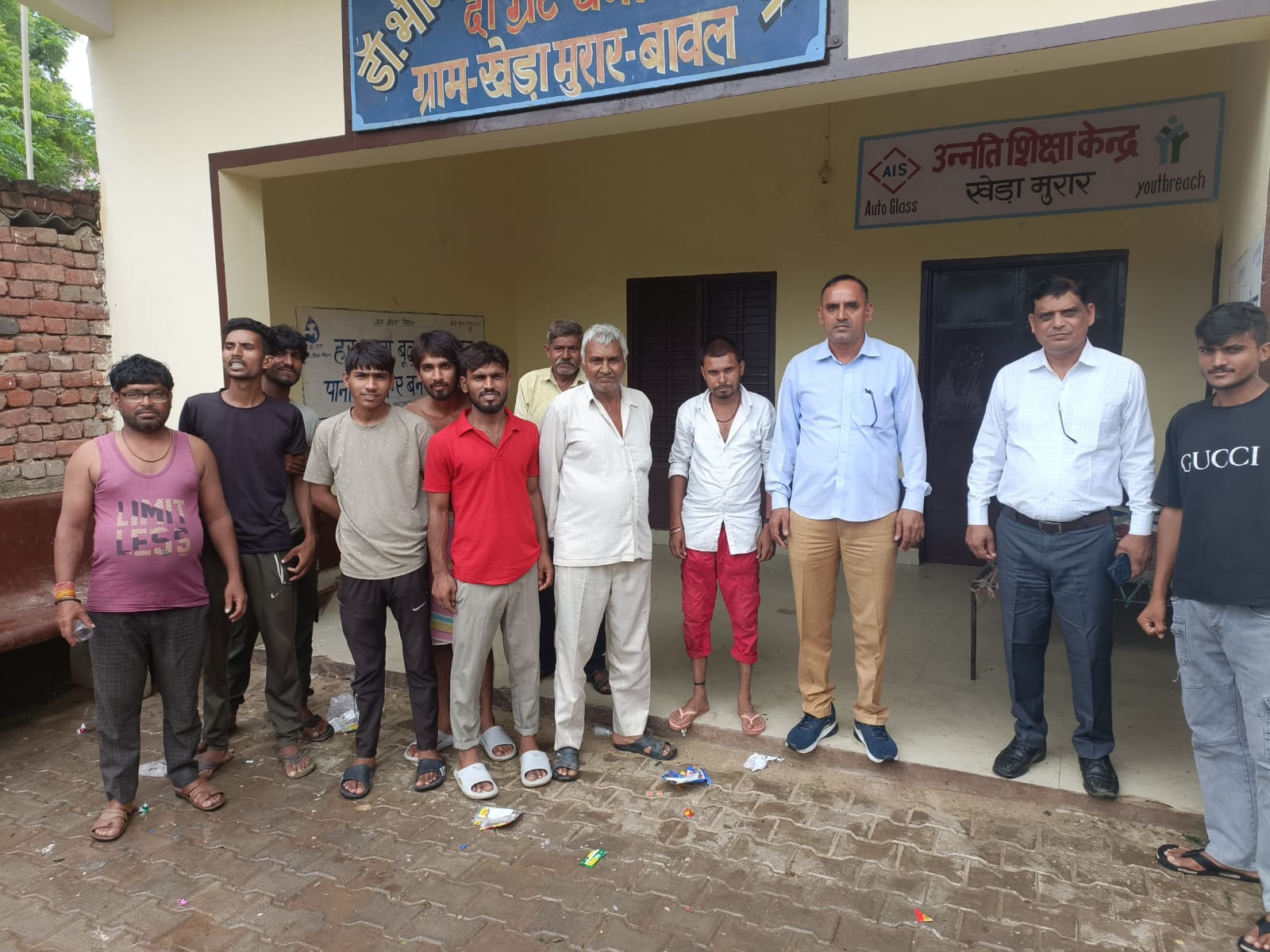 नशा मुक्त टीम ने गांव अलावलपुर, खेड़ा मुरार व सूबा सेडी में डोर टू डोर जाकर ग्रामीणों नशे के दुष्प्रभाव एवं बचाव बारे किया जागरूक। 